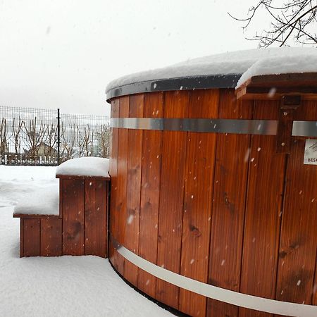 Domek Tuni Villa Pewel Wielka Buitenkant foto